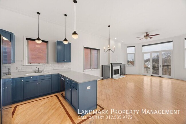 Photo - 1755 N Artesian Ave Unit Unti 3