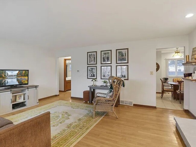 Photo - 5554 Fescue Dr