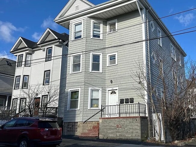 175 Phillips Ave Unit 2