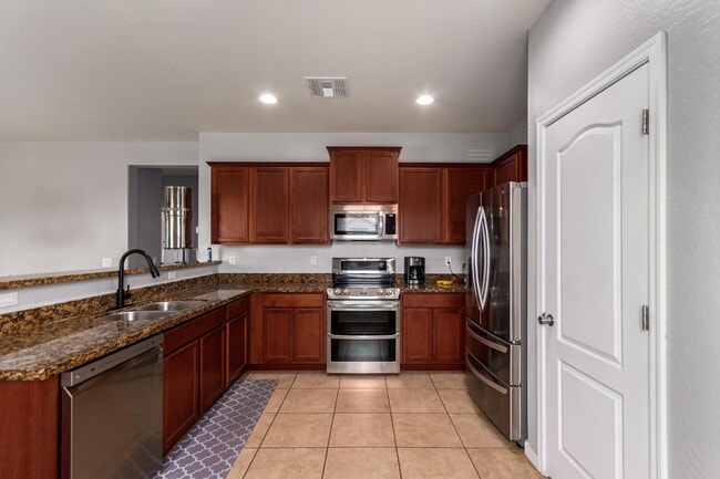 Photo - 41177 W Lucera Ln