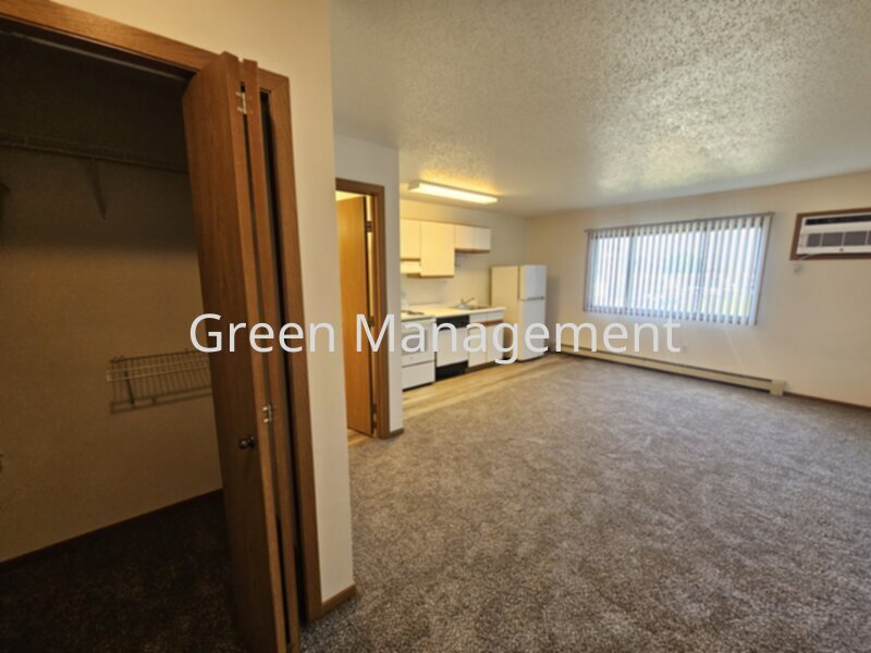 Photo - Efficiency/Studio with Heat Paid