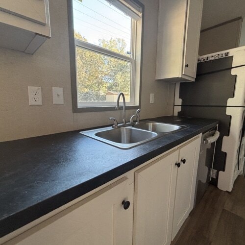 Photo - 200 Oakleigh Dr