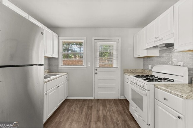 Photo - 190 Opal Dr
