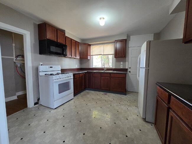 Photo - 209 Lincoln St