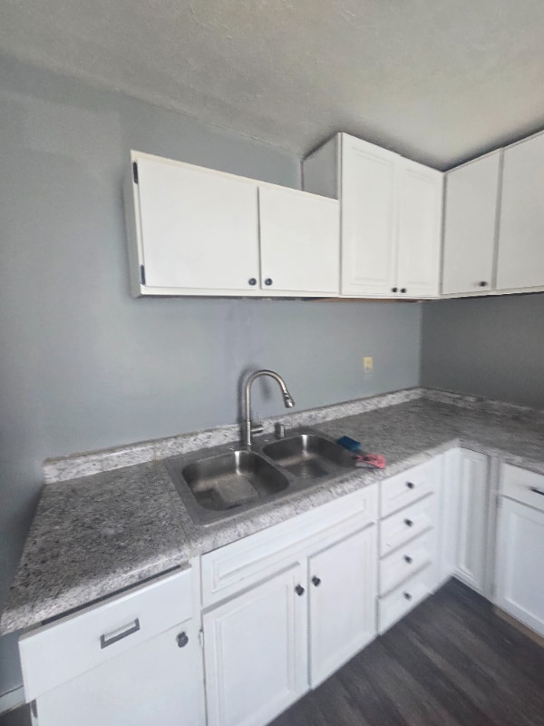 Building Photo - 21648 Gailine Ave