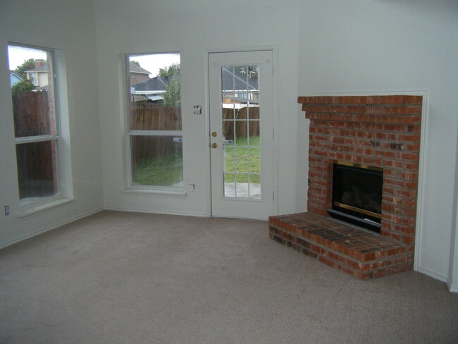 Photo - Beautiful 2 Story 4 Bedroom home in DeSoto