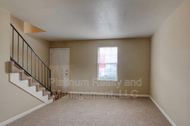 Photo - 363 Peabody Dr Unidad 3