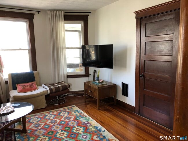 Building Photo - 52 Canner St Unit 2