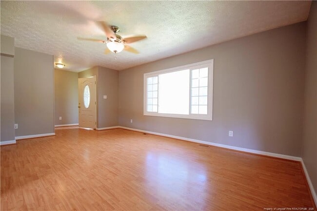 Photo - 211 Livermore Dr