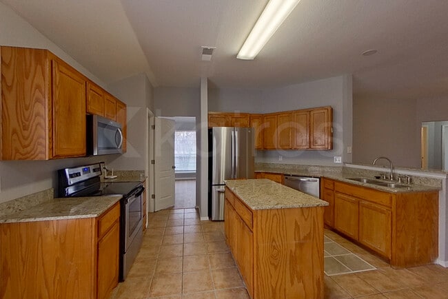 Photo - 1128 Pikes Peak Dr