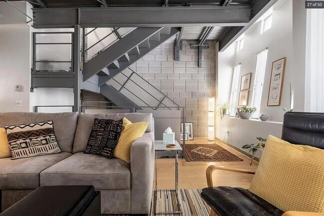 Building Photo - 4801 S Congress Ave Unit P3 Rental