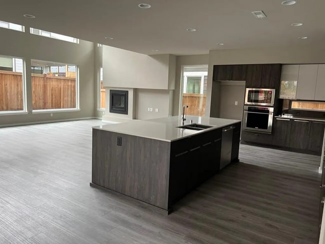 Photo - 23068 Alder Ln SE