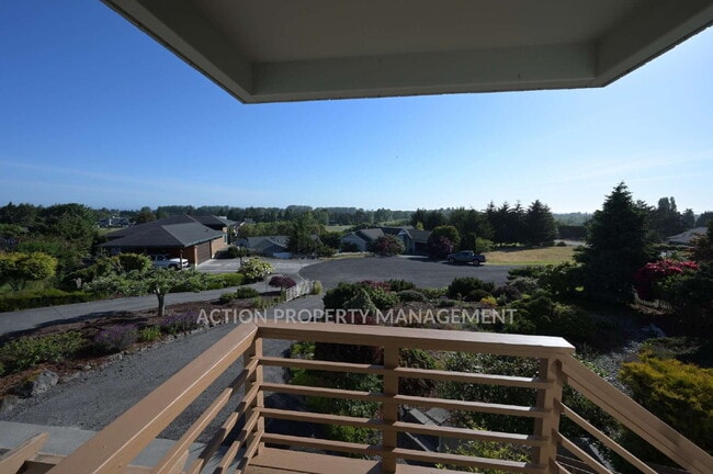 Photo - 2 bed 2.5 bath home in Dungeness Heights, Sequim