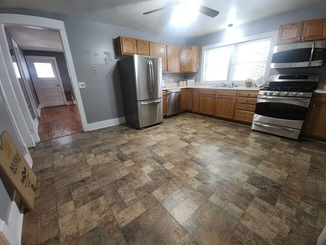 Photo - 1204 S Jefferson St Unit Upper