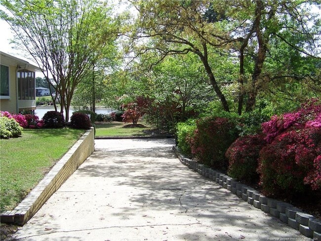 Photo - 6829 Towbridge Rd