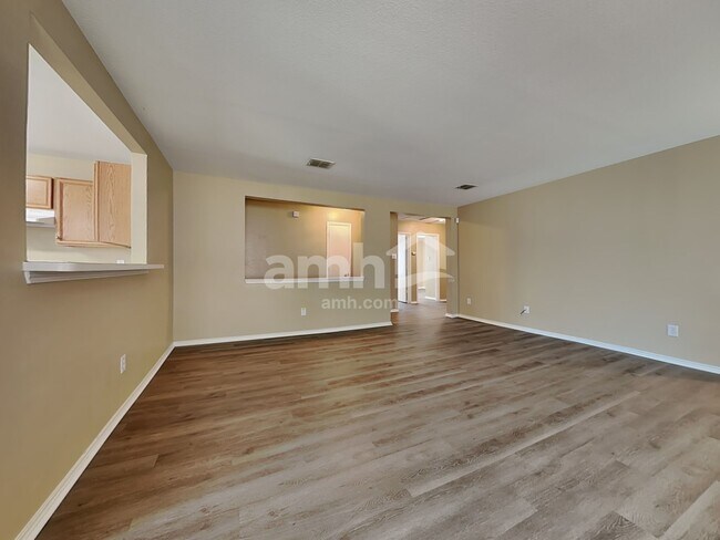 Photo - 4610 Elm Point Dr