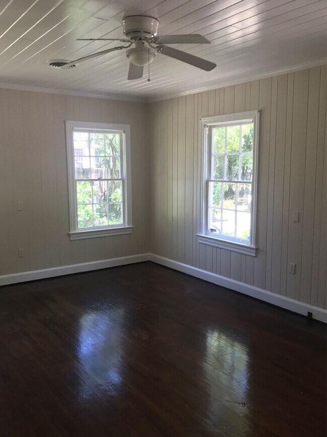 Photo - 111 Woodland Dr