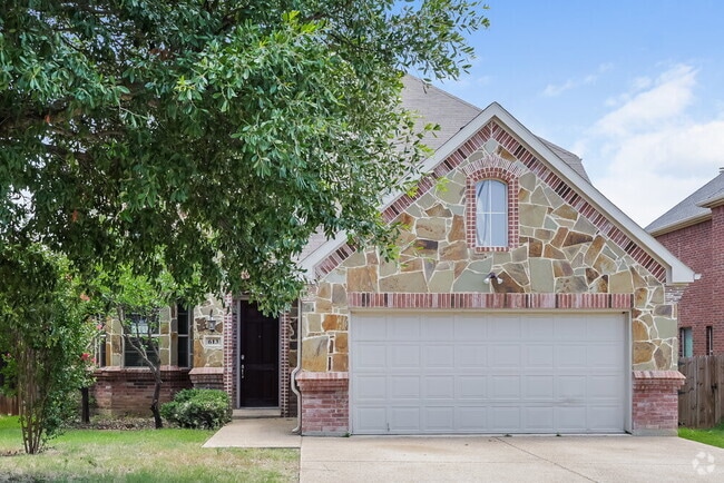 Building Photo - 613 Atascosa Ave Rental
