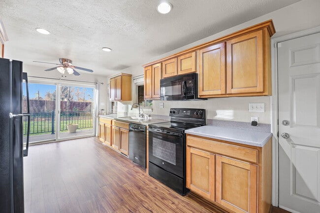 Photo - 2576 E Wren Rd