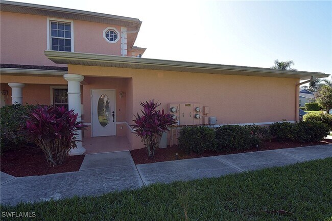 Photo - 19949 Lake Vista Cir N Unidad 16C