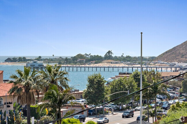 Building Photo - 22609 Pacific Coast Hwy Unit B Rental