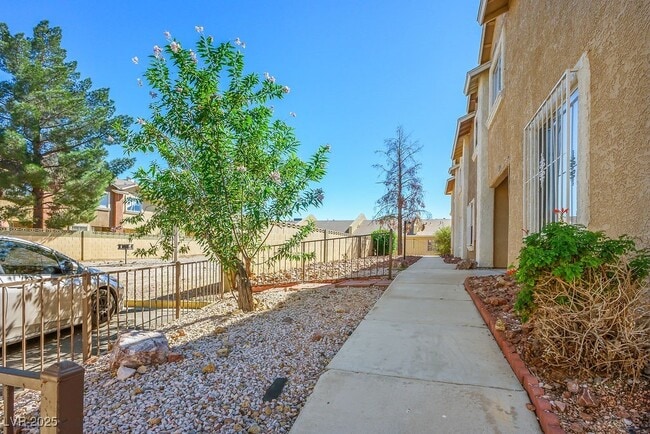 Photo - 3819 Terrazzo Ave