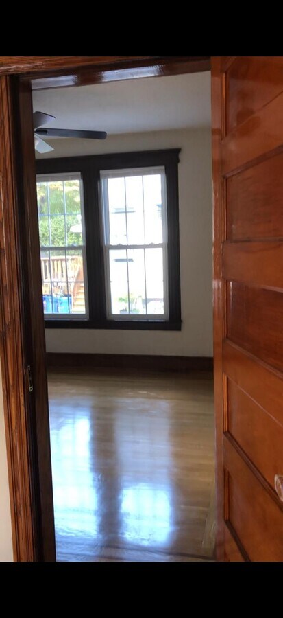 Photo - 119 Bremond St Unit First Floor