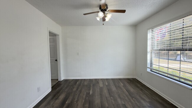 Photo - 1480 Alecia Dr