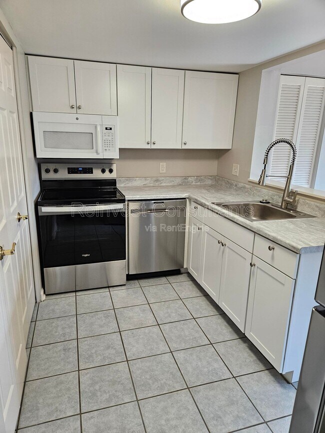 51 Winchester Pl Unit C