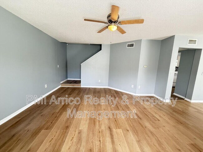 Photo - 2201 Fluorshire Dr