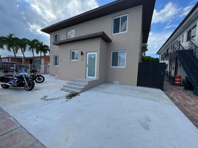 Building Photo - 945 79th Terrace Unit 1