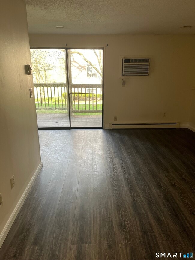 Photo - 20 Burgundy Hill Ln Unit 20