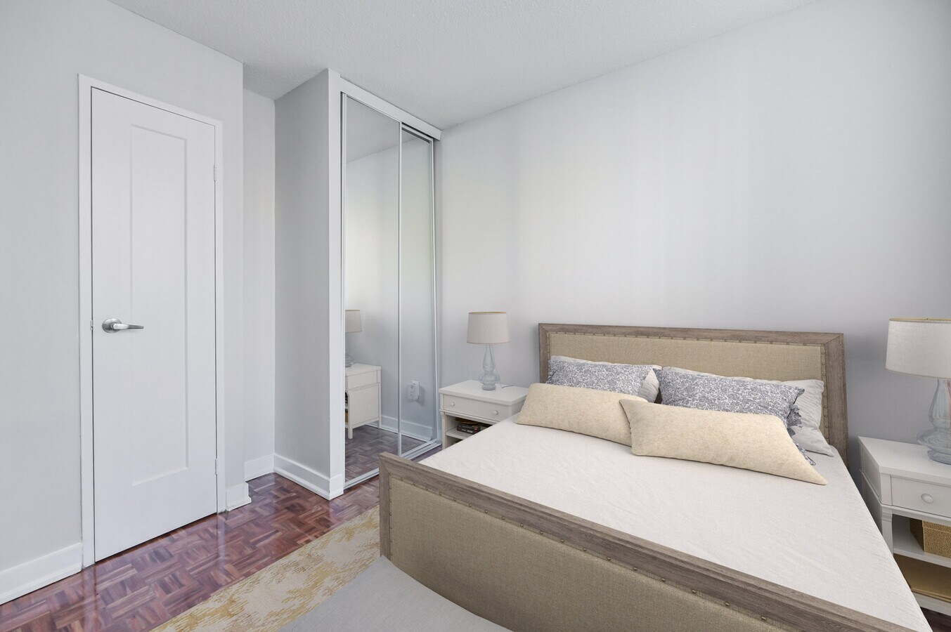 Photo - 250 St George St Unité 01103