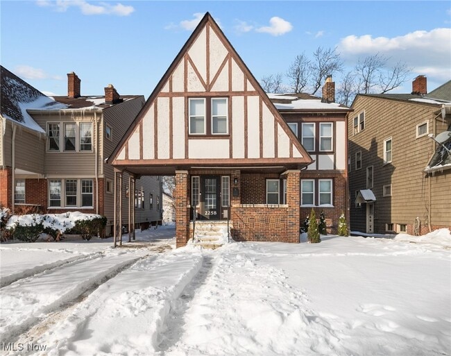 Building Photo - 2258 Northland Ave Unit Down