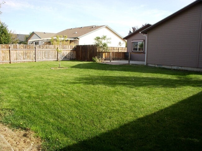 Photo - NW Meridian 3 bdrm Home for Rent with RV s...