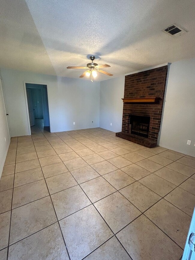 Photo - 2609/ 2611 S. 16TH Unit 2611 S. 16TH