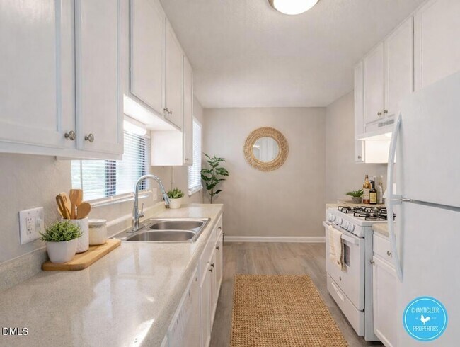 24 Rectory St Unit 82