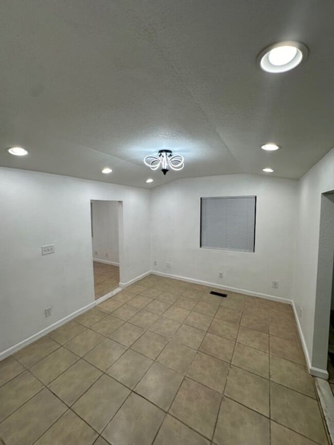 Photo - JP - Early Unit 2013