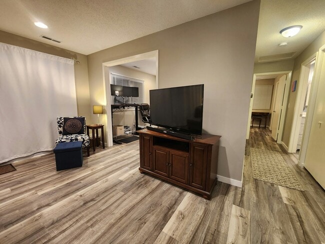 Photo - 14355 Fairway Dr