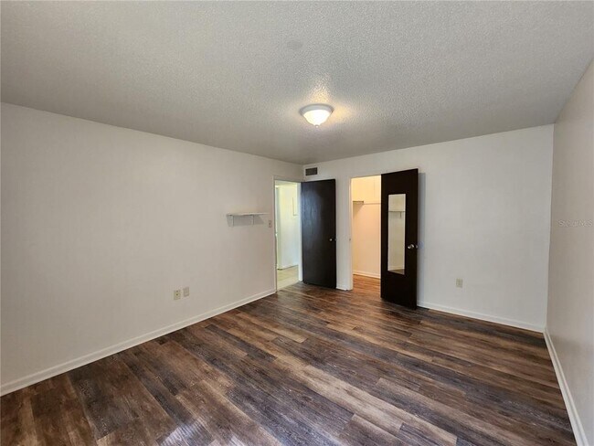 Photo - 300 NW 20th Ave Unit 5