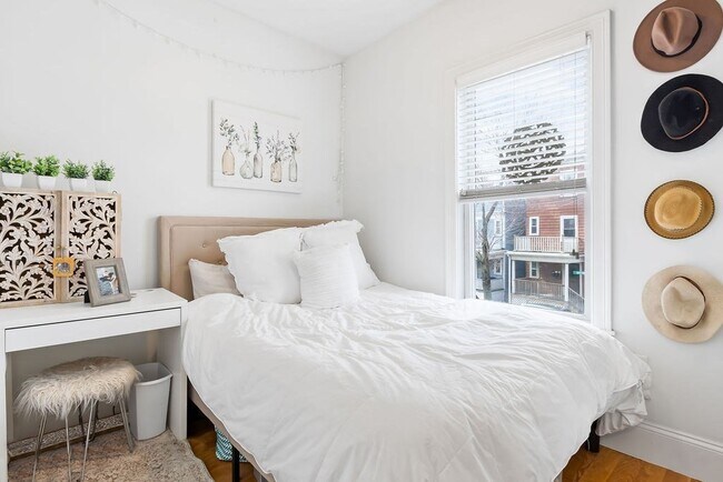 Photo - 142 Boston St Unidad 2