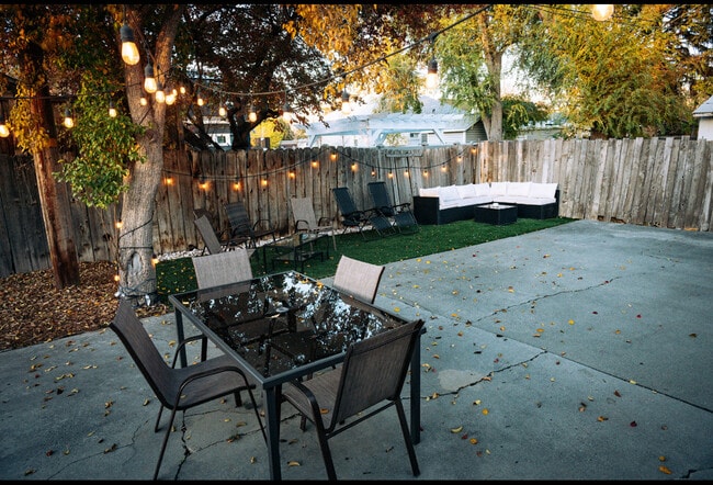 Photo - 155 Wentworth Ave Unit A