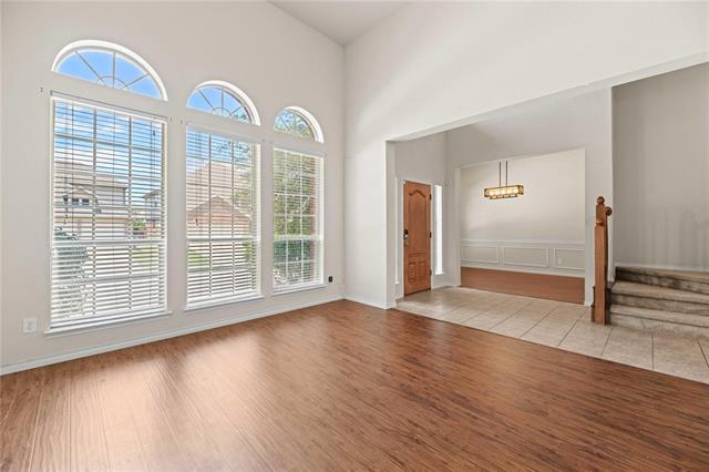 Photo - 5805 Broken Spur