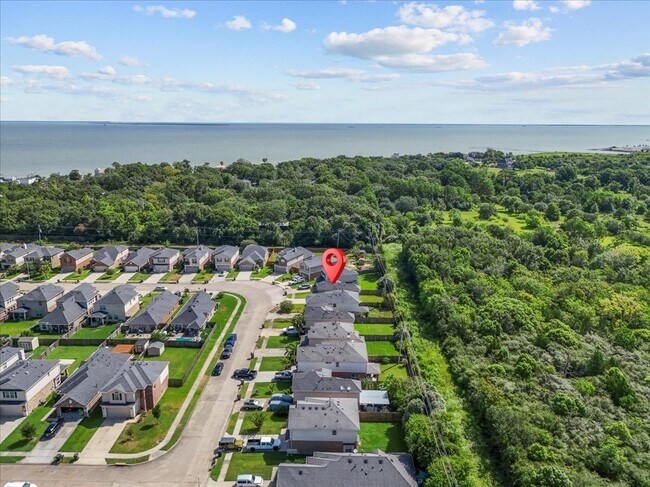 Photo - 207 Sea Breeze Dr