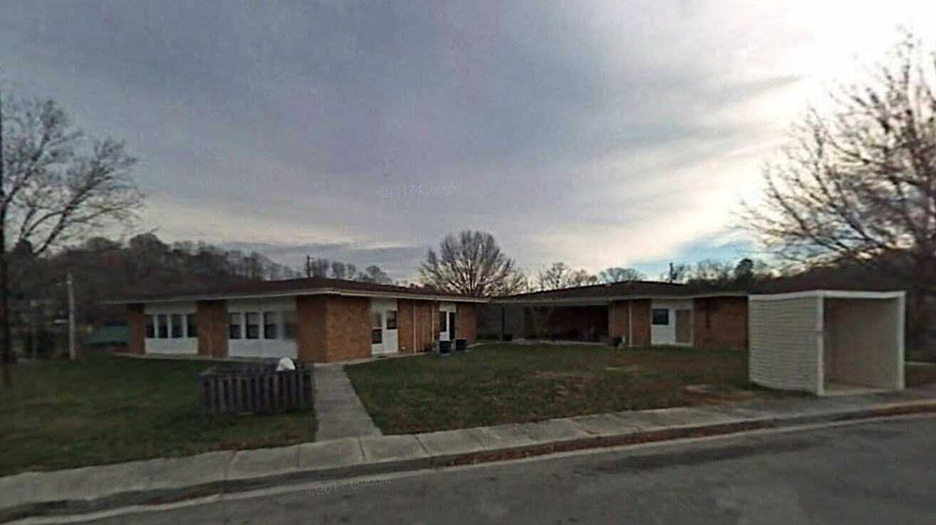 LaFollette Development - LaFollette Development Apartments