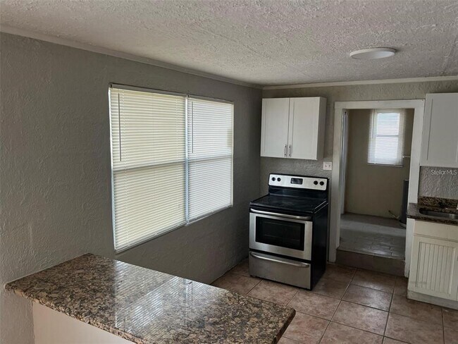 1450 Wakulla Way