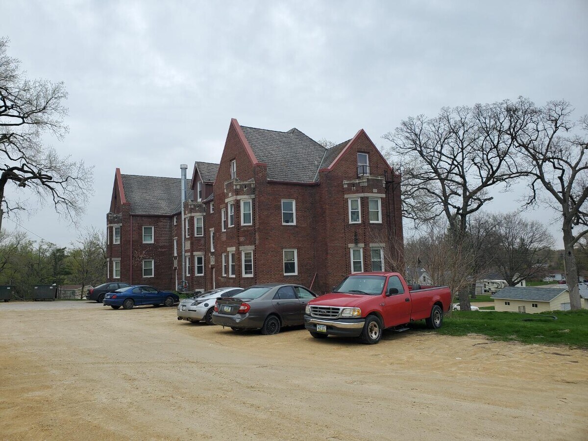 Photo - 1850 Glendale Rd