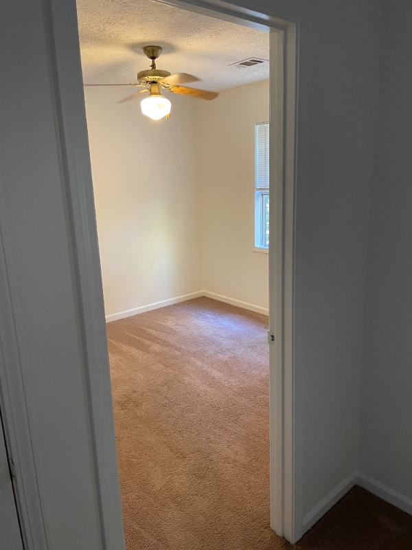 Building Photo - 3230 Meadowlark Ln NW Rental