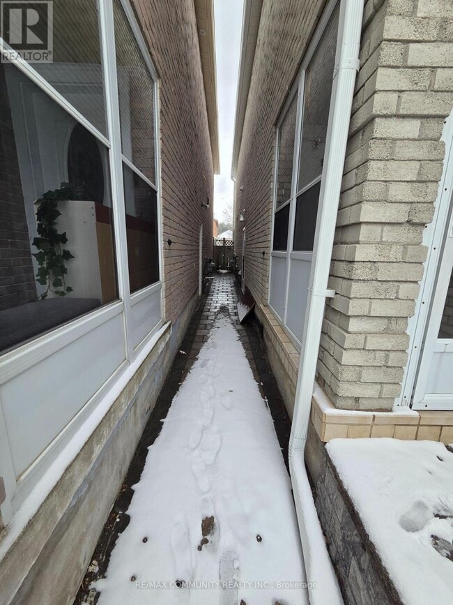 Photo - 153 Cimmaron St