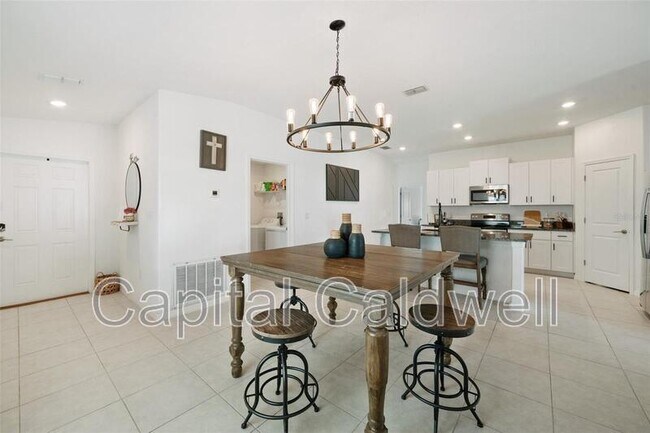 Photo - 5517 Blue Azure Dr